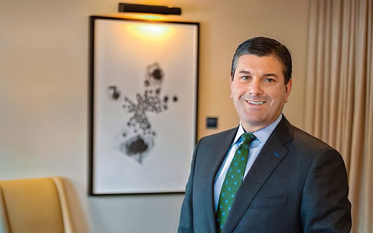 Portrait of Curtis Simard, president and CEO of Bar Harbor Bank 
