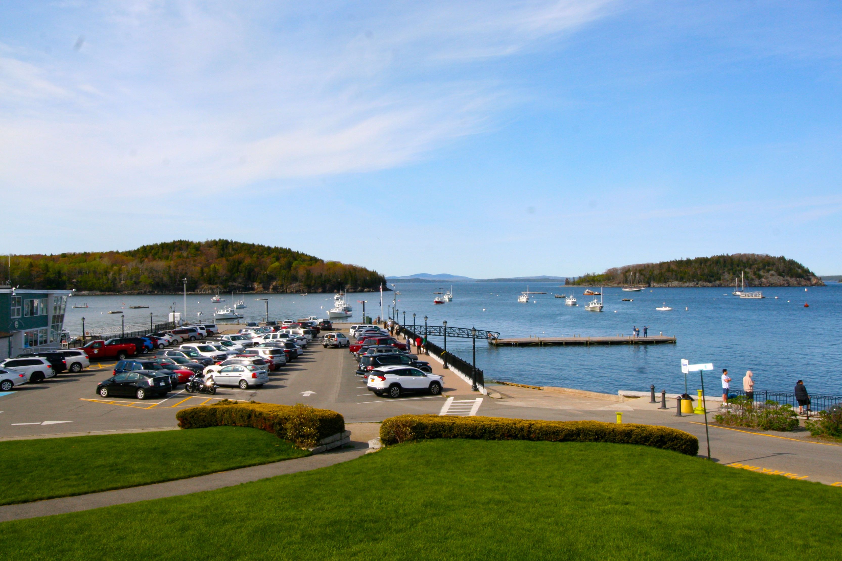 Bar Harbor grapples with vehicle congestion on cruise ship days