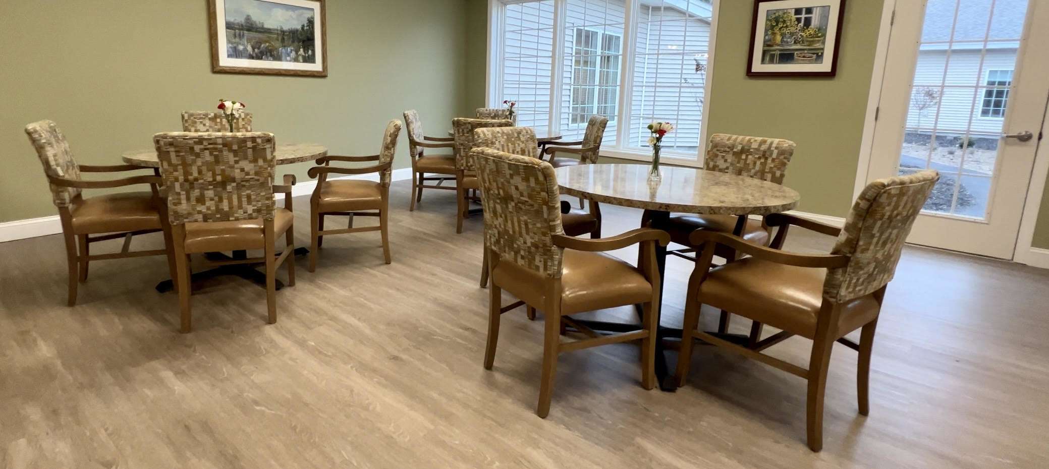 Empty dining room