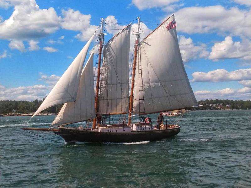 Boothbay Harbor Schooners - Schooner Eastwind & Applejack