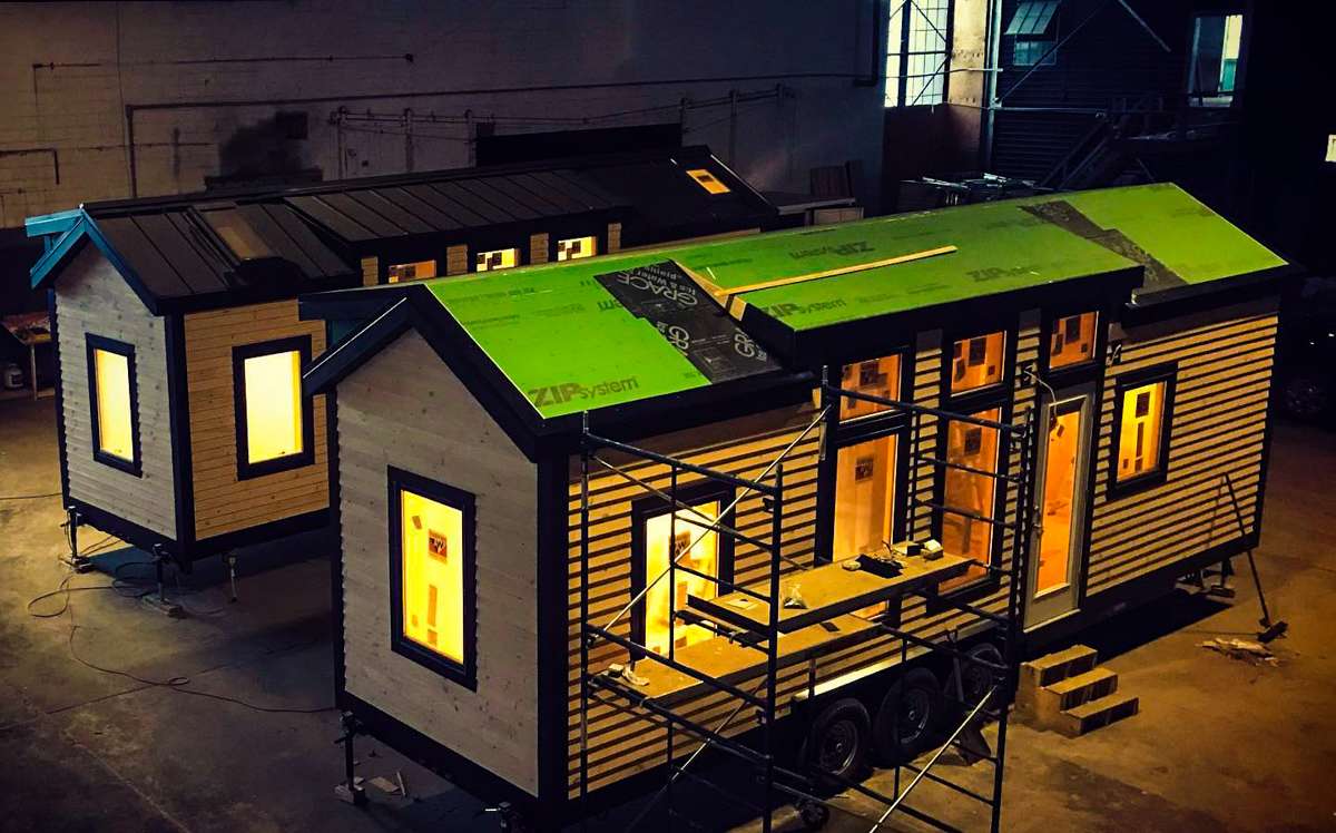 Despite USCanada border restrictions, Houlton holds on