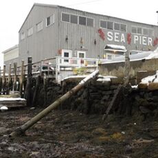 boothbay harbor wharf