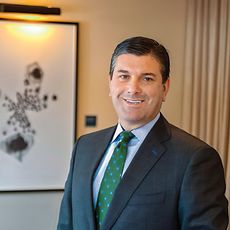 Portrait of Curtis Simard, president and CEO of Bar Harbor Bank 