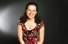 Mandy Levine seated portrait 