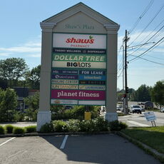 Shaws plaza signs