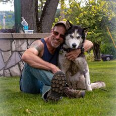 Jeffrey Holley with Siberian Husky 
