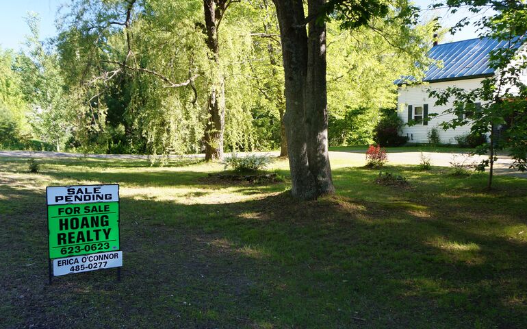 Home sale sign