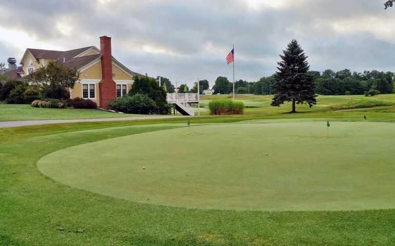 Maine S New Pro Golf Tourney Will Donate 100k To Portland