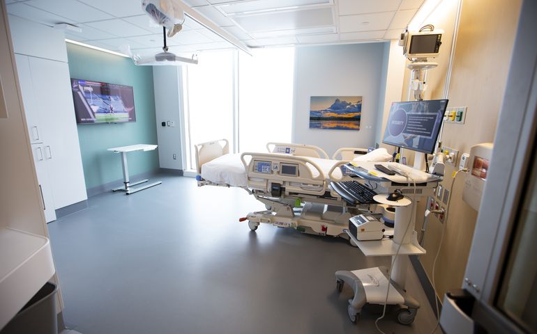Camden National Bank Gives 250k To Support Maine Med Expansion Mainebiz Biz