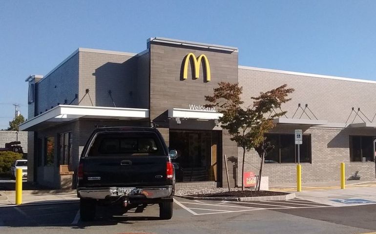 mcdonald's entrance and parking lot
