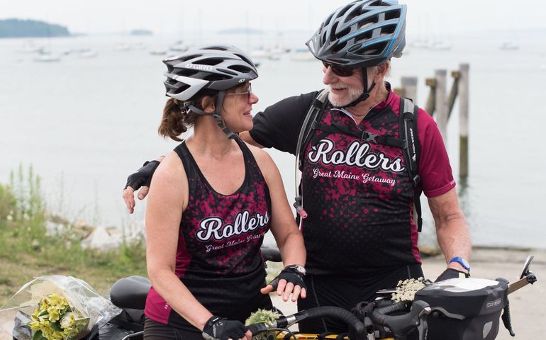 2 people on bikes