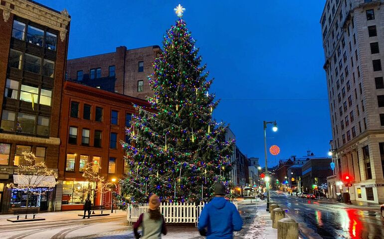 Cities Celebrate Holidays With In Person Tree Lightings While Portland Opts For Tree Cam Mainebiz Biz