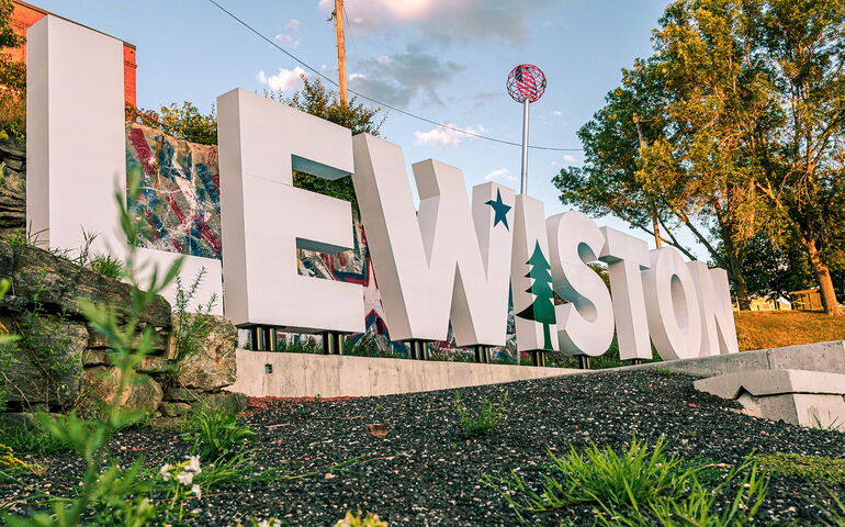 Lewiston sign 