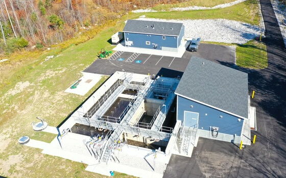 An aerial view of some buildings.