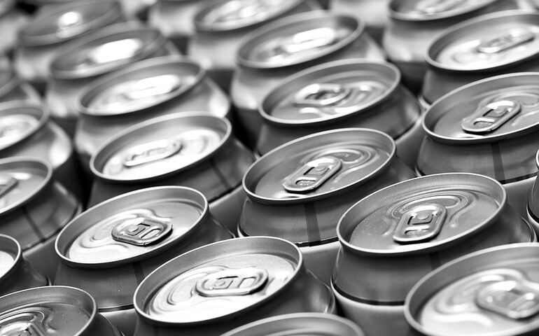 Aluminum cans 