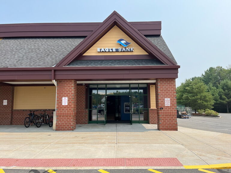 outside photo of Eagle Bank building