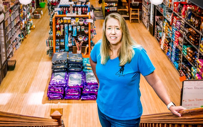 National pet deals store chains