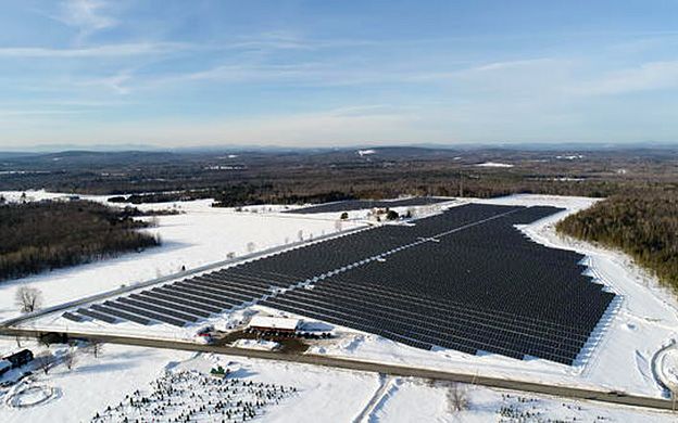 Cianbro Completes New England S Largest Solar Array Mainebiz Biz