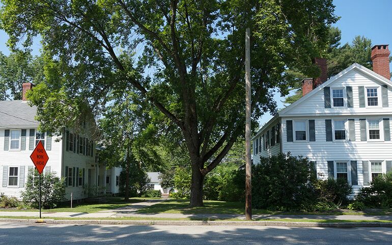 Sale of Yarmouth buildings slated for townhouse development final