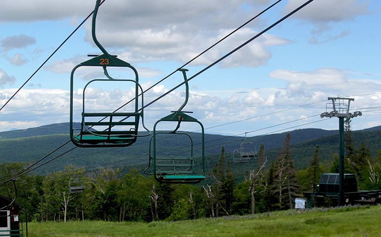 Saddleback mountain ski lifts 