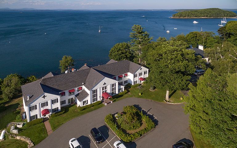 With new owner Waterfront Bar Harbor hotel undergoes a makeover